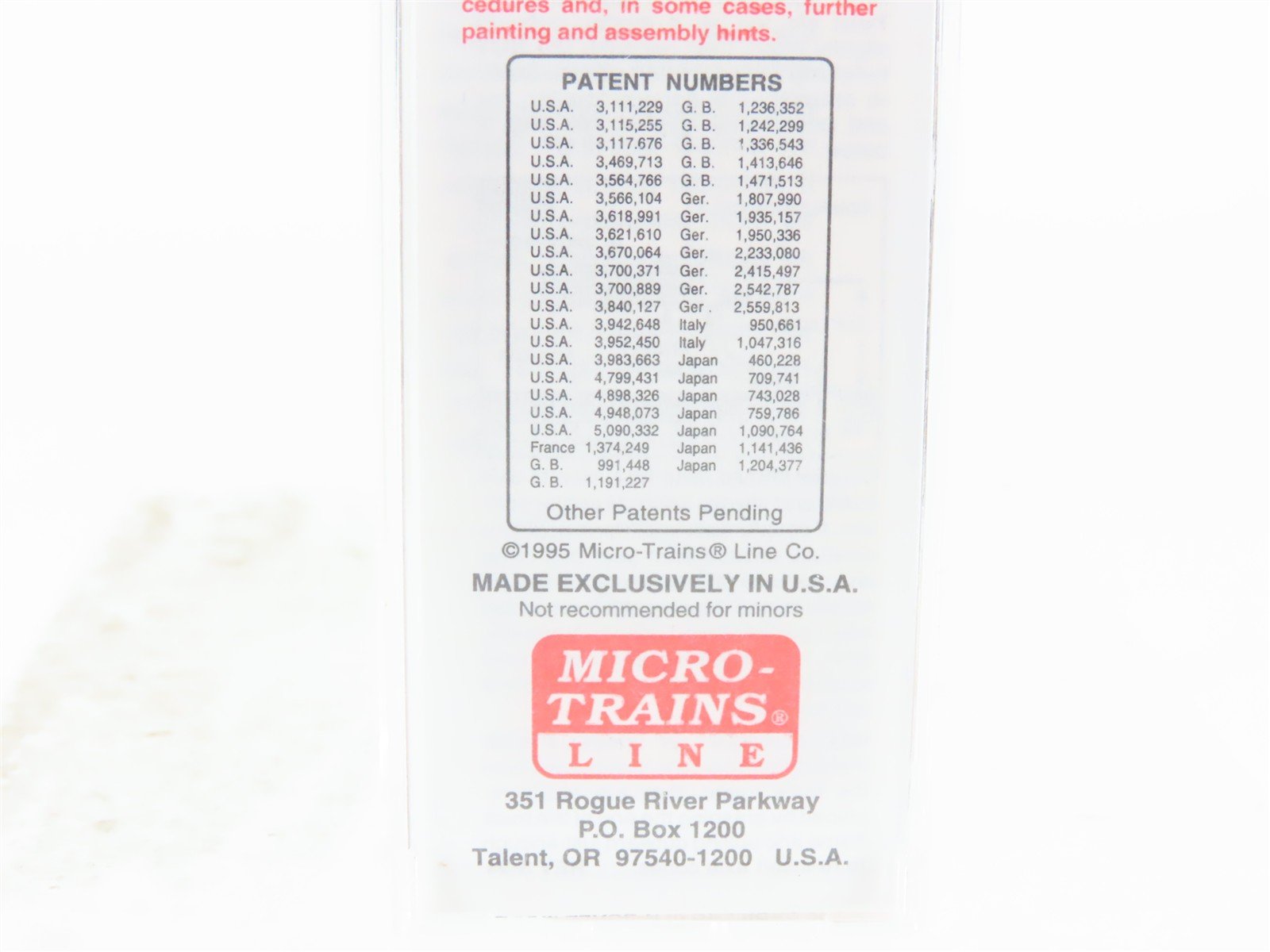 N Scale Micro-Trains MTL 51180 Christmas Holiday 1995 Wood 34' Caboose #5