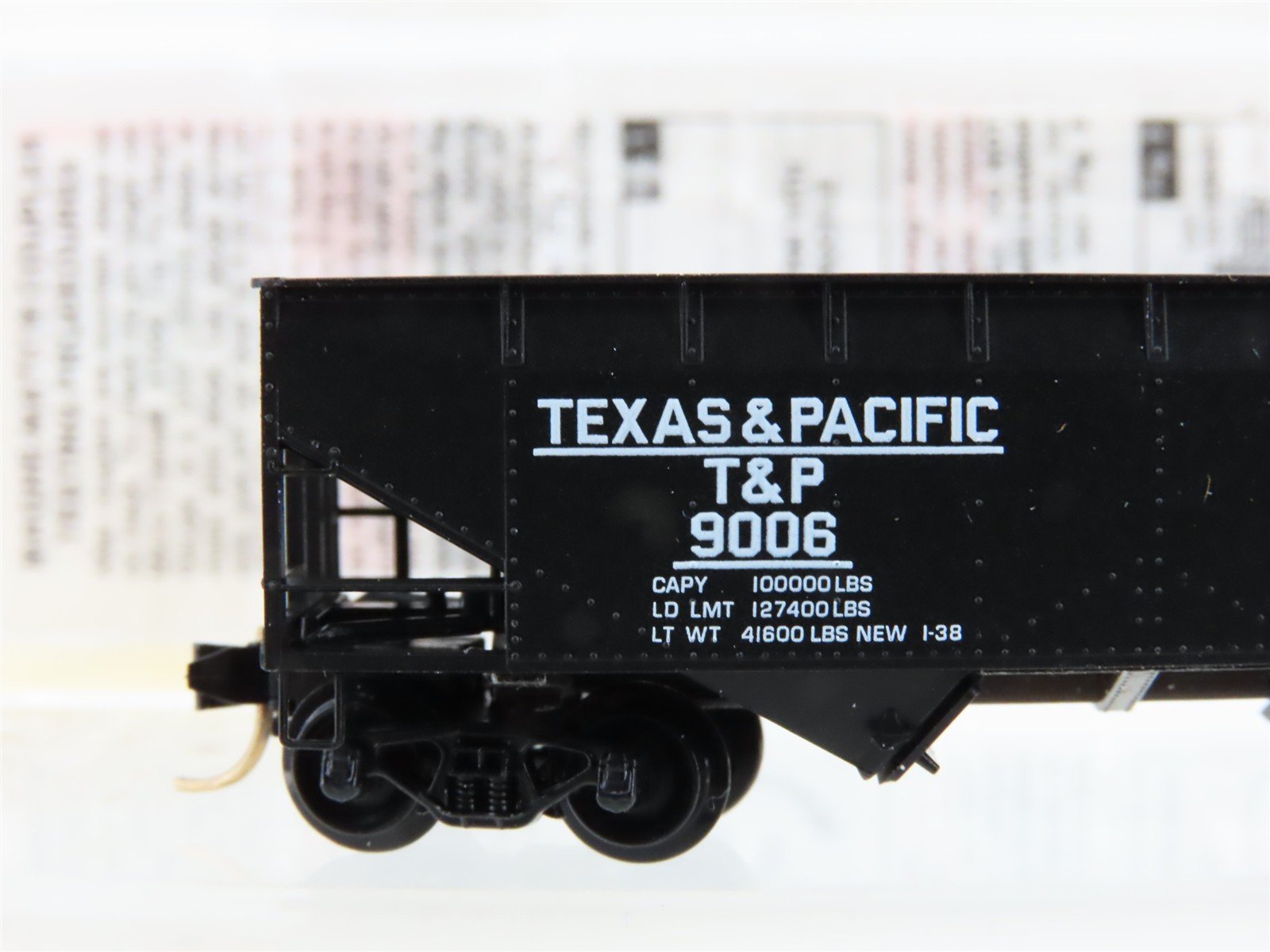 N Scale Micro-Trains MTL 55120 T&P Texas & Pacific 33' 2-Bay Open Hopper #9006