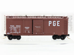 N Scale Micro-Trains MTL 22070 PGE Pacific Great Eastern 40' Box Car #4942