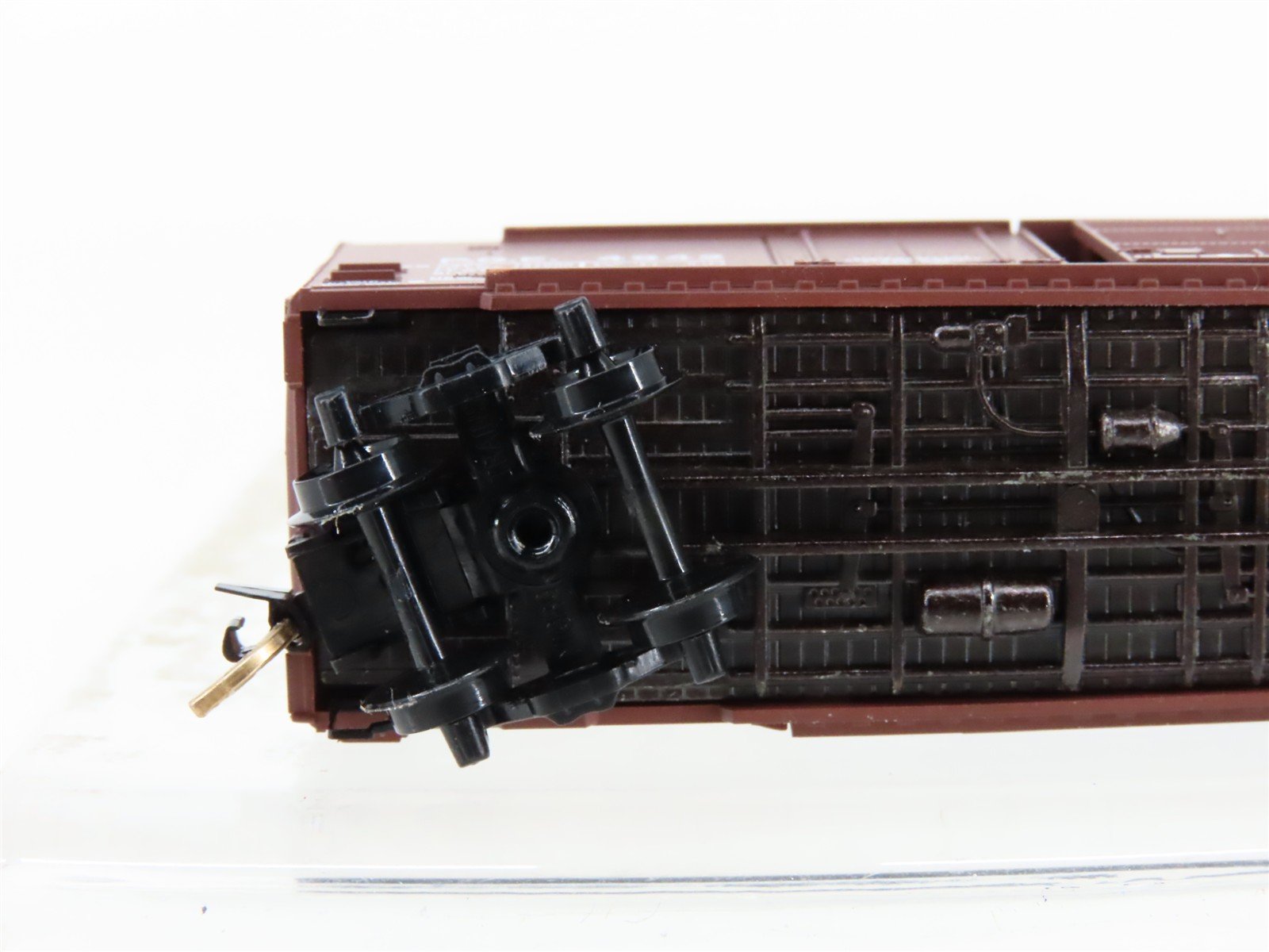 N Scale Micro-Trains MTL 22070 PGE Pacific Great Eastern 40' Box Car #4942