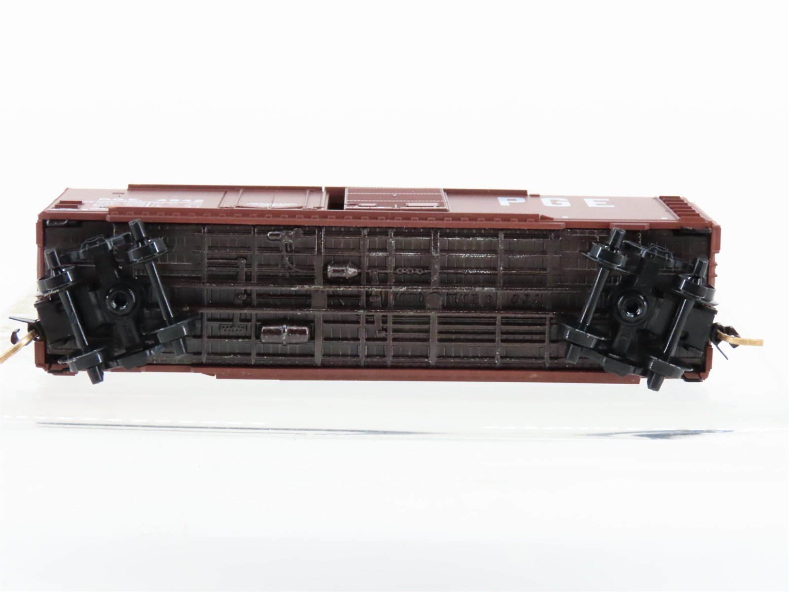 N Scale Micro-Trains MTL 22070 PGE Pacific Great Eastern 40' Box Car #4942
