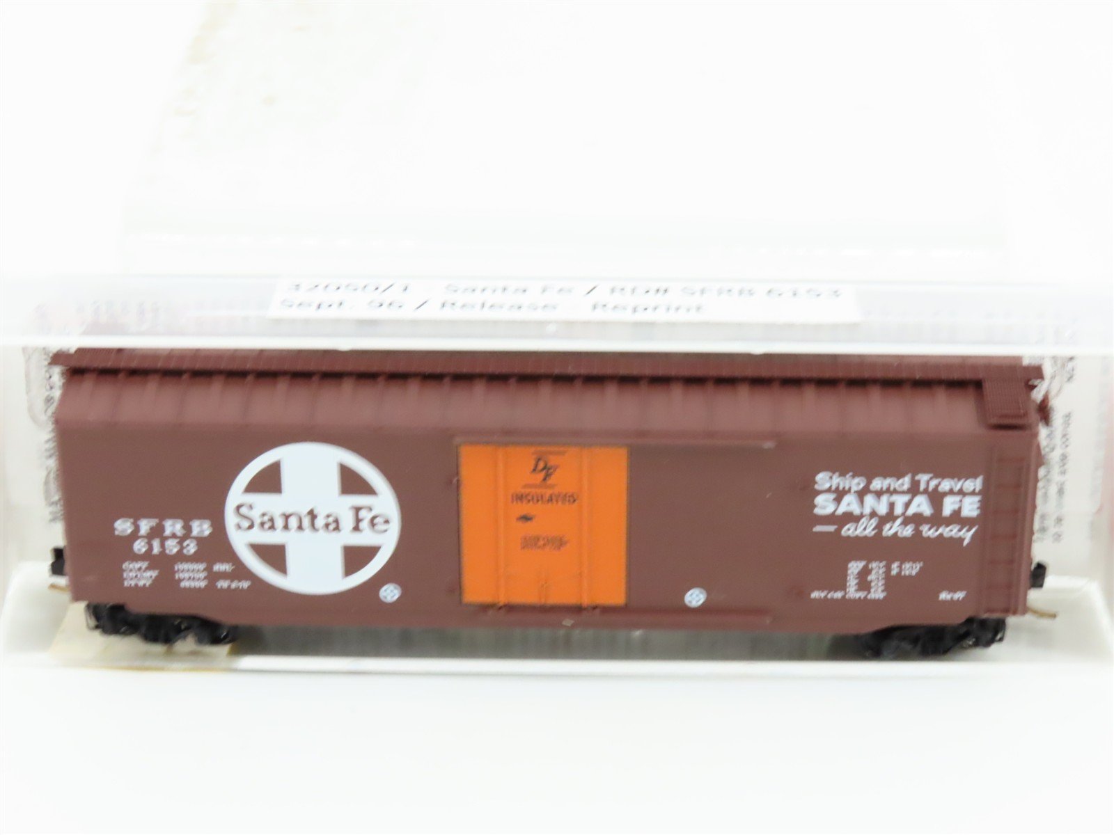 N Scale Micro-Trains MTL 32050/1 SFRB Santa Fe 50' Plug Door Box Car #6153