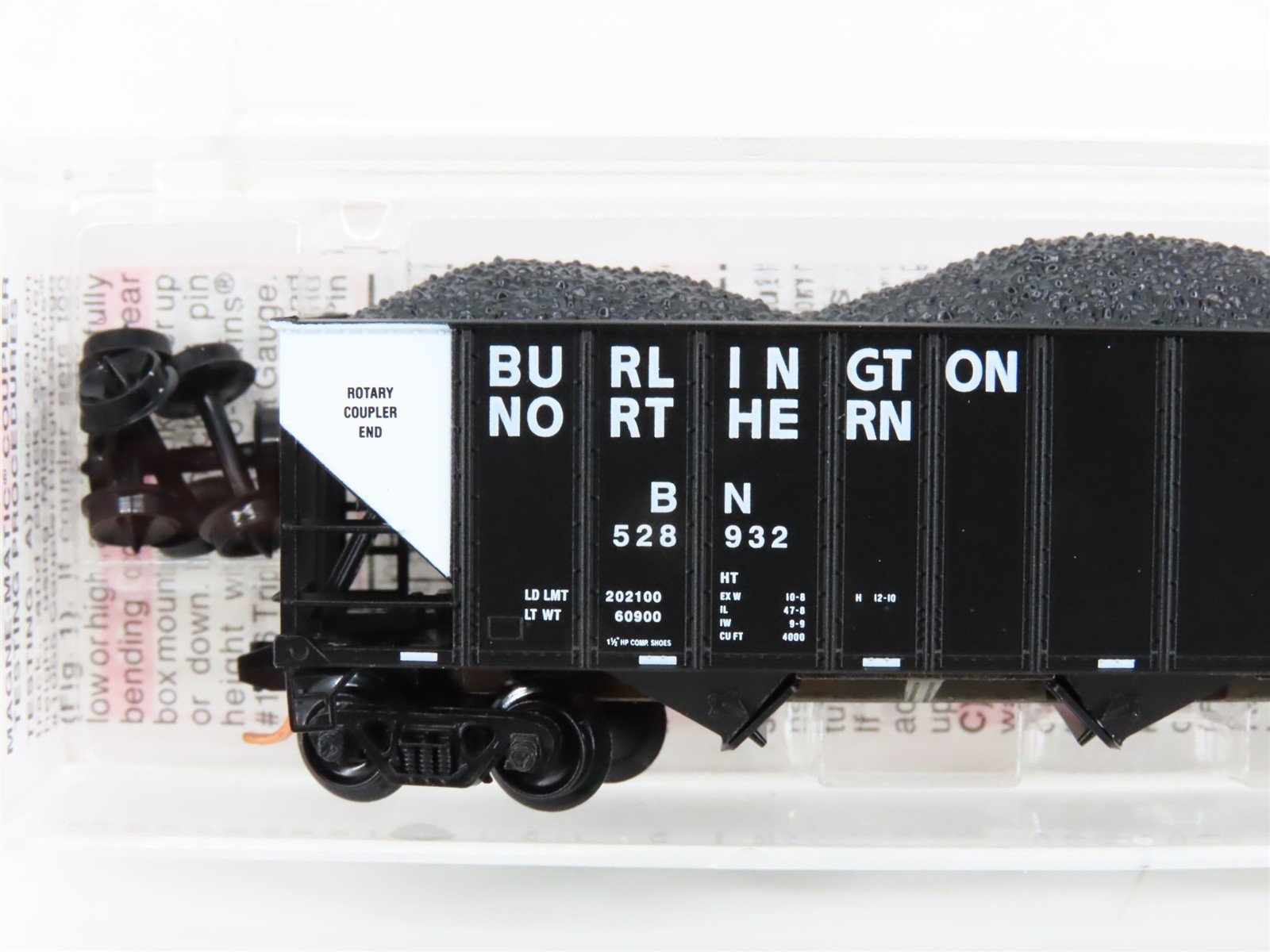 N Micro-Trains MTL 108110 BN Burlington Northern 3-Bay Hopper #528932 w/ Load