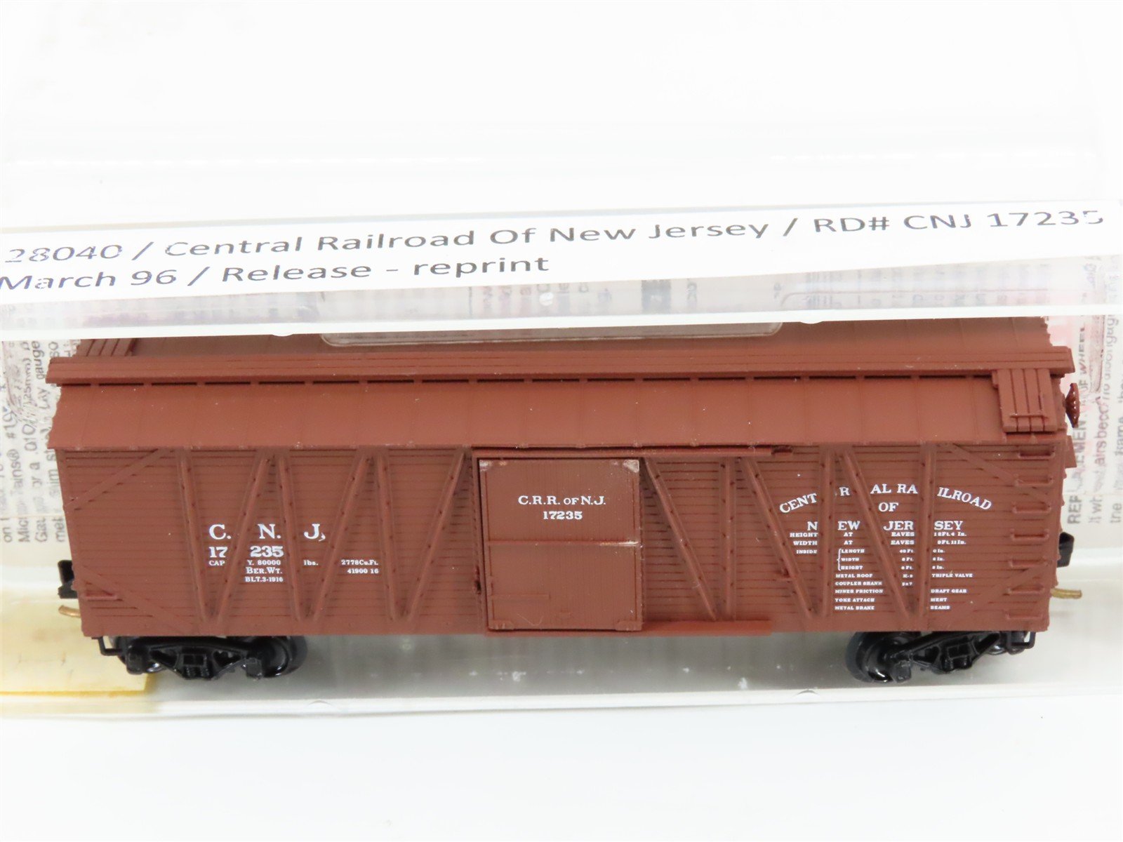 N Micro-Trains MTL 28040 CNJ Central Railroad of New Jersey 40' Box Car #17235