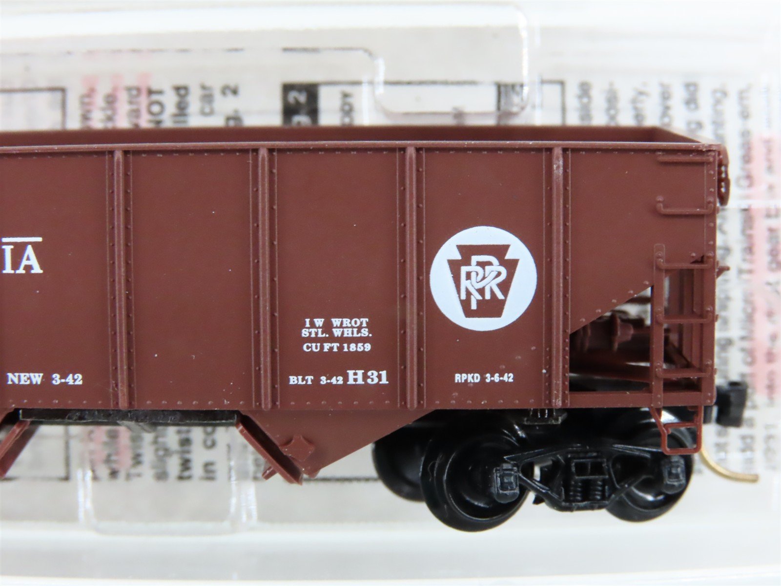 N Scale Micro-Trains MTL 56060 PRR Pennsylvania Railroad 2-Bay Hopper #220455