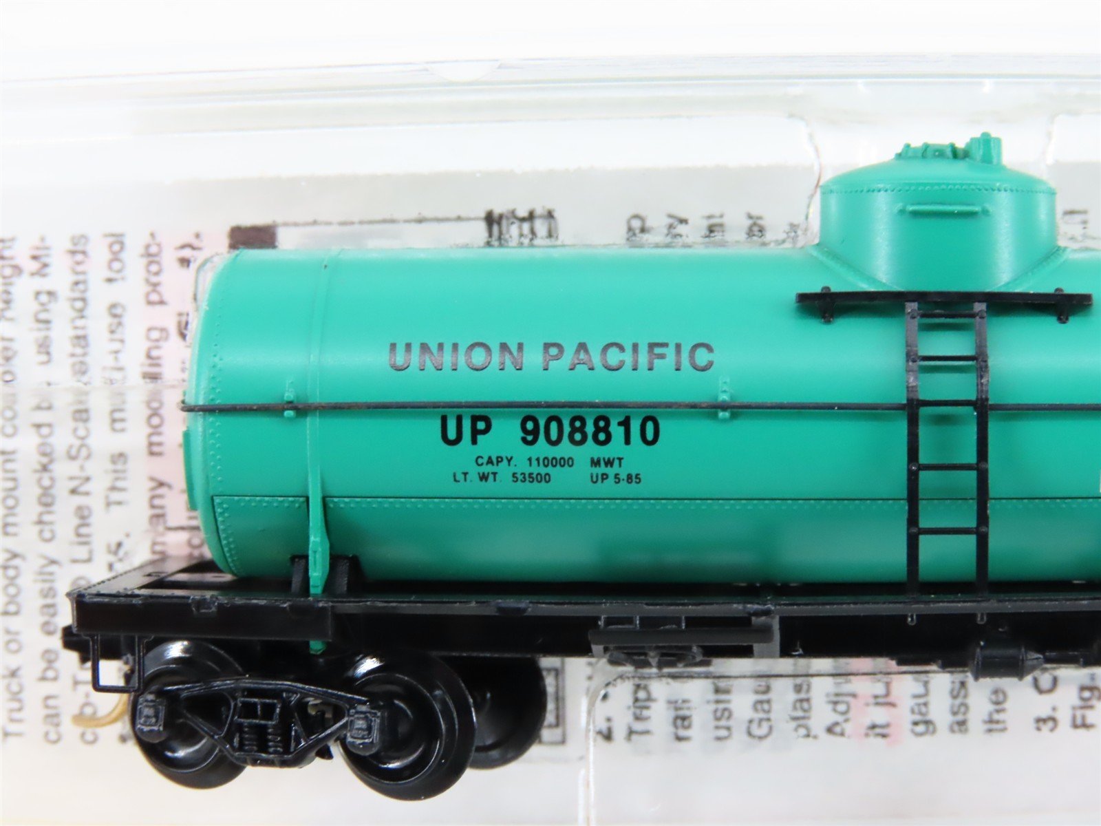 N Scale Micro-Trains MTL 65340 UP Union Pacific 39' Single Dome Tank Car #908810
