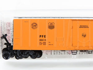 N Micro-Trains MTL 70010 PFE Pacific Fruit Express Mechanical Reefer #302113