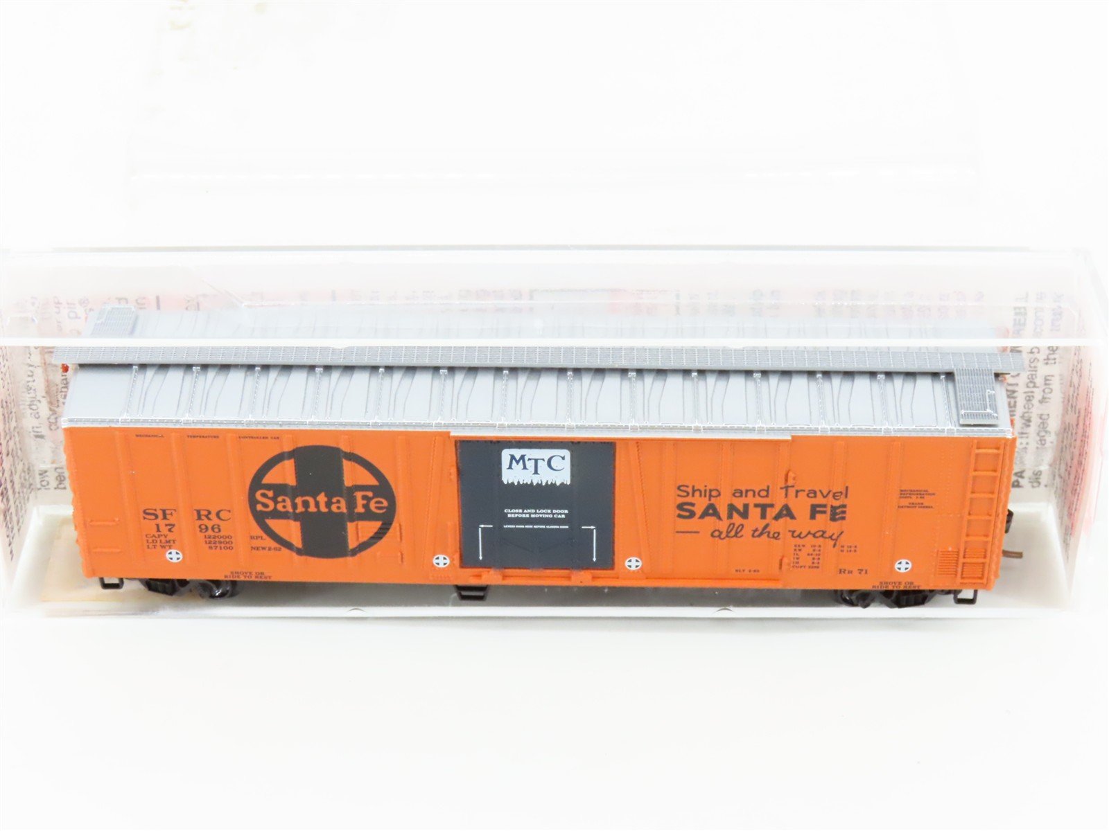 N Scale Micro-Trains MTL 70070 SFRC Santa Fe Railroad Mechanical Reefer #1796