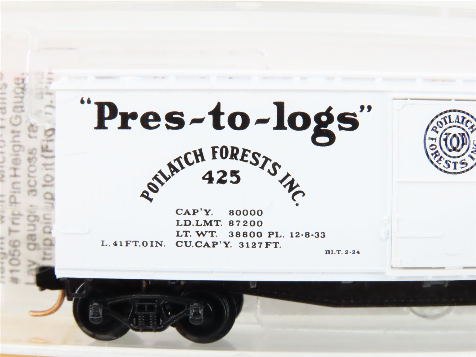 N Scale Micro-Trains 42060 Potlatch Forests, Inc. 40' Single Door Box Car #425