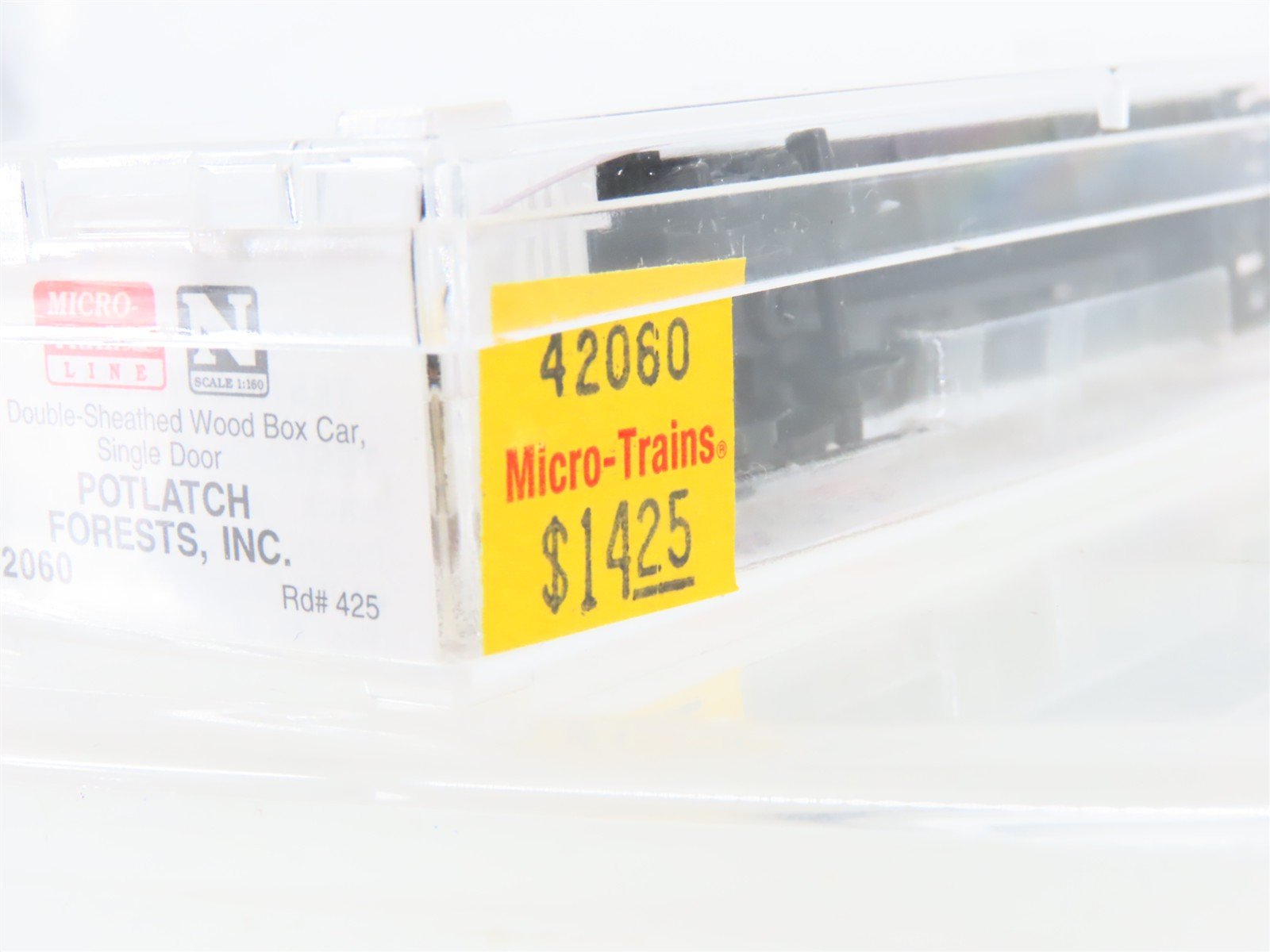 N Scale Micro-Trains 42060 Potlatch Forests, Inc. 40' Single Door Box Car #425