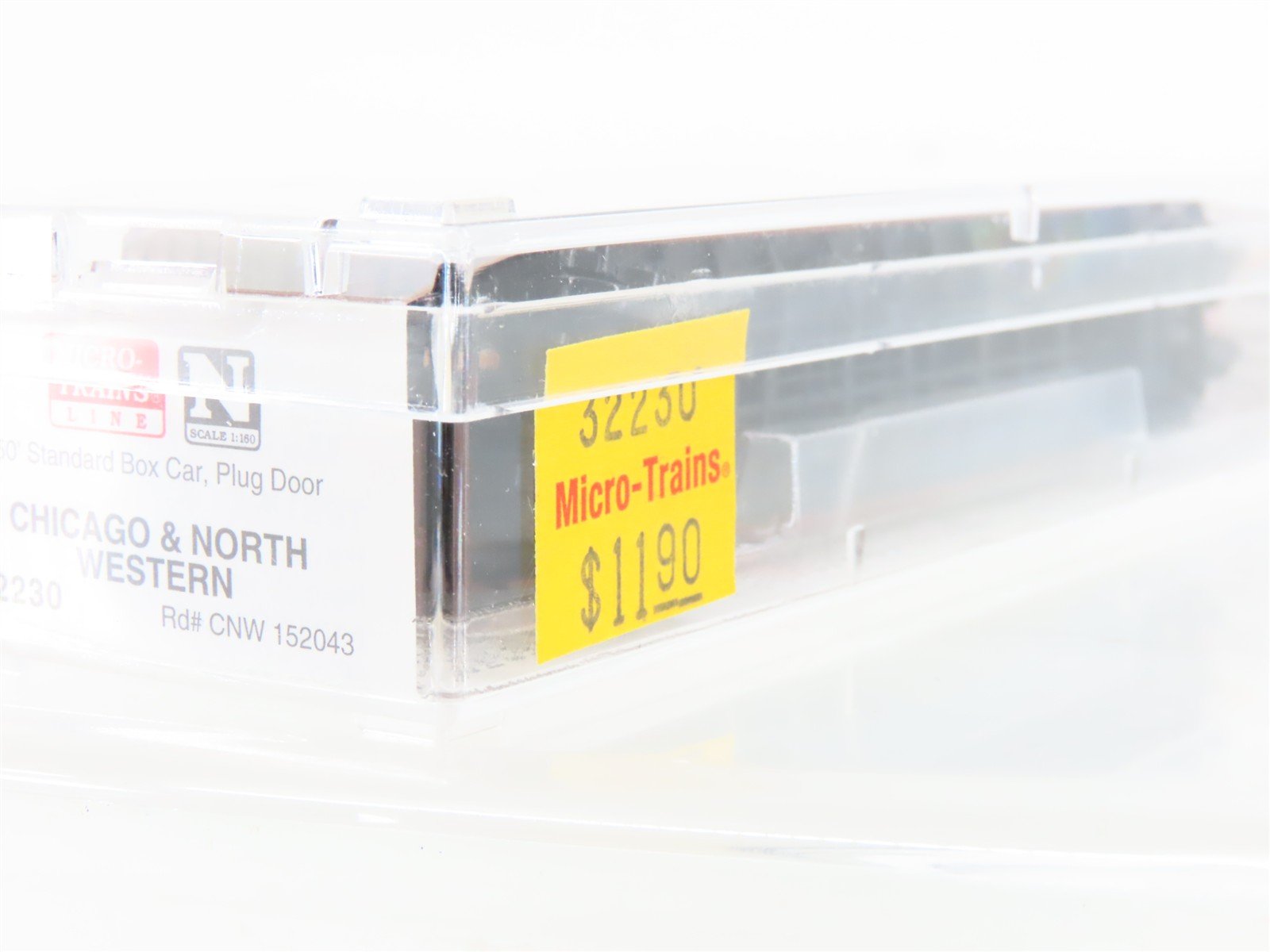 N Scale Micro-Trains MTL 32230 CNW Chicago & North Western 50' Box Car #152043