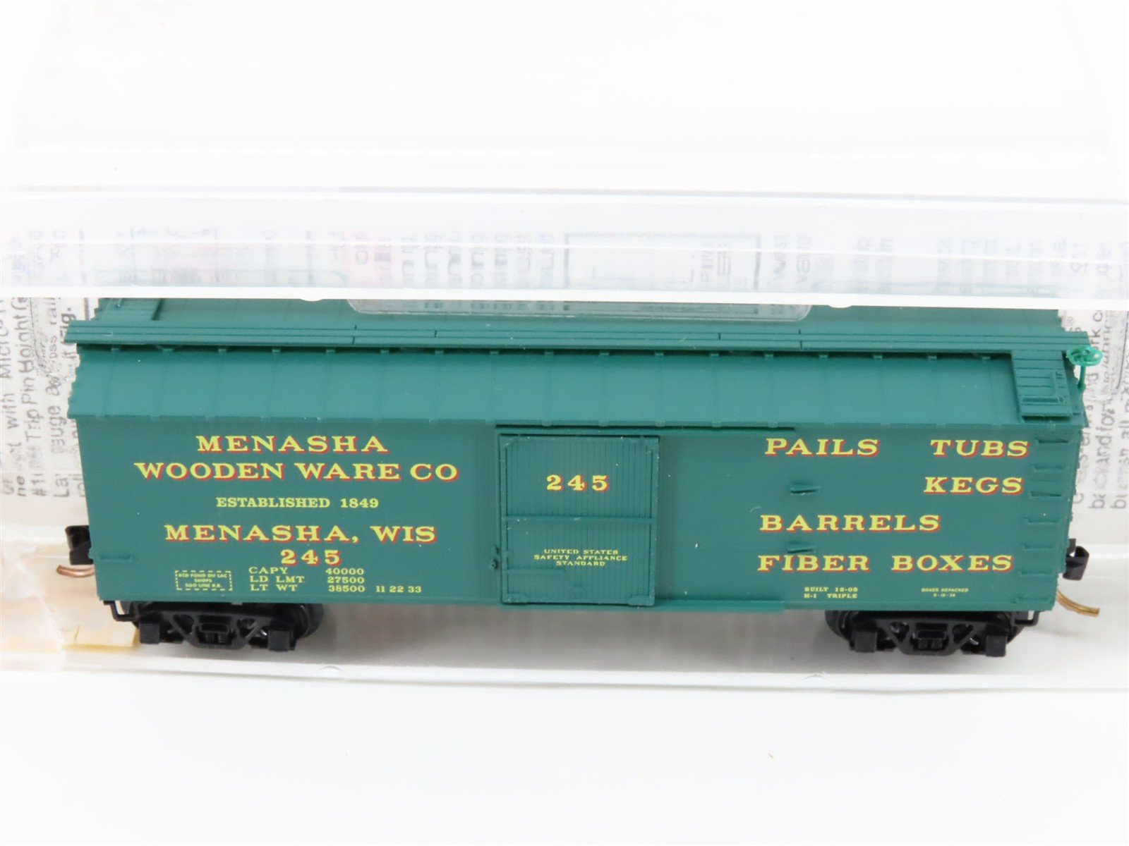 N Scale Micro-Trains MTL 39200 Menasha Wooden Ware 40' Single Door Box Car #245