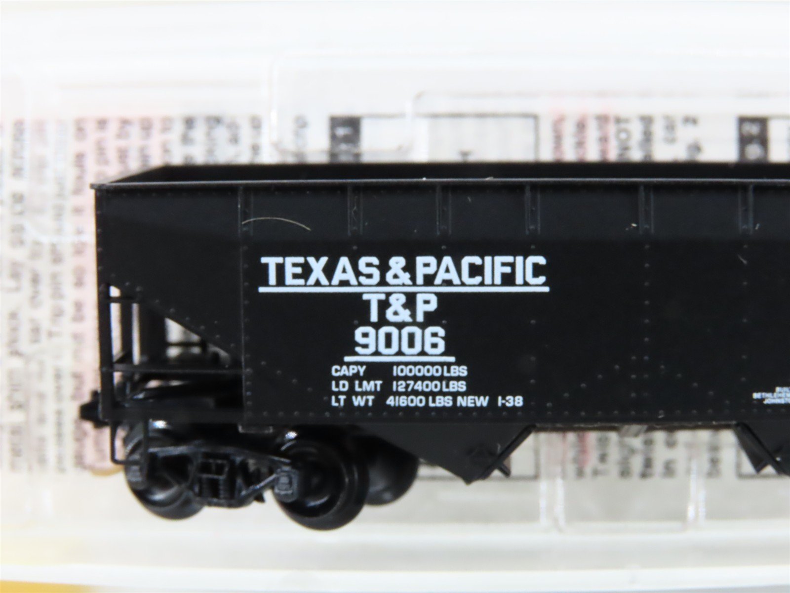 N Scale Micro-Trains MTL 55120 T&P Texas & Pacific 33' 2-Bay Hopper #9006