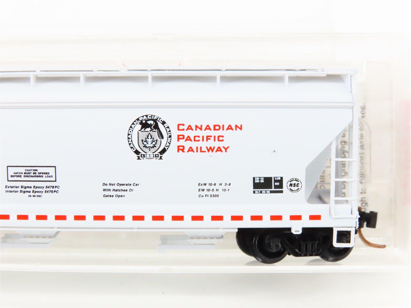 N Scale Micro-Trains MTL 94140 SOO Canadian Pacific 3-Bay Covered Hopper #119145