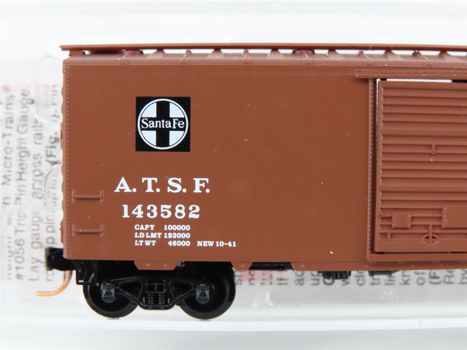 N Micro-Trains MTL 20060 ATSF Santa Fe Grand Canyon Line 40' Box Car #143582