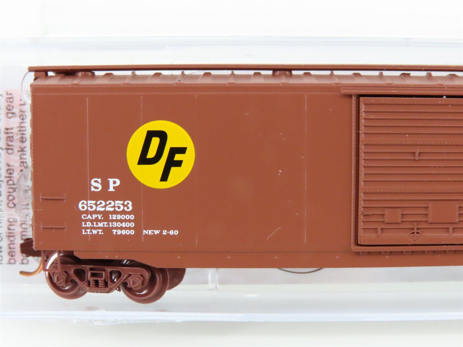 N Micro-Trains MTL 03100200 SP Southern Pacific 50' Single Door Box Car #652253