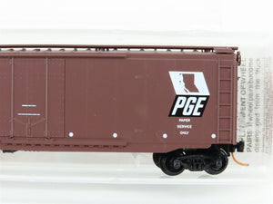 N Micro-Trains MTL 32260 PGE Pacific Great Eastern 50' Plug Door Box Car #4521