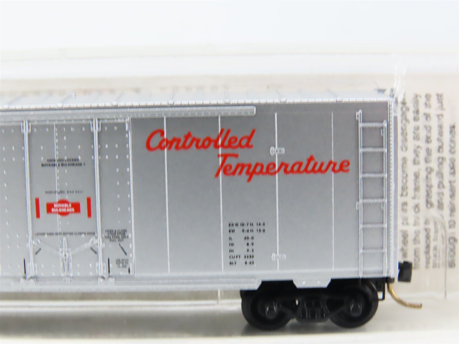 N Micro-Trains MTL 74040/1 CP Canadian Pacific 40' Plug Door Box Car #285608