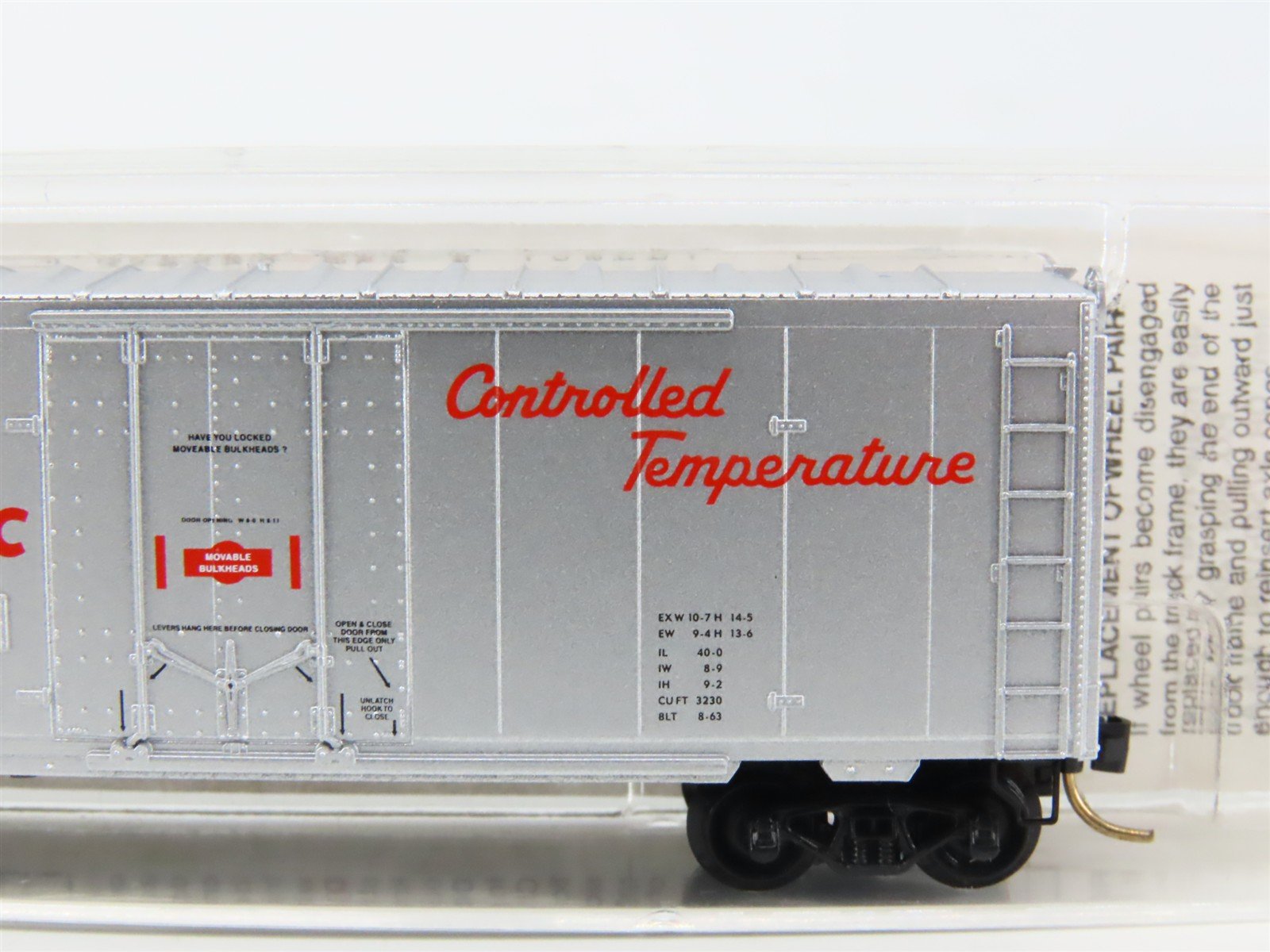 N Scale Micro-Trains MTL 74040 CP Canadian Pacific 40' Plug Door Box Car #285606