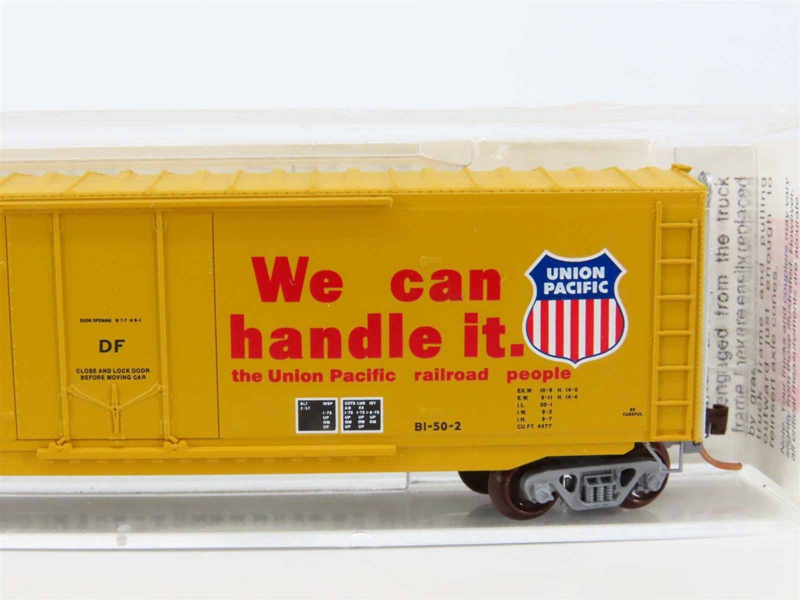 N Scale Micro-Trains MTL 38300 UP Union Pacific 50' Plug Door Box Car #499223