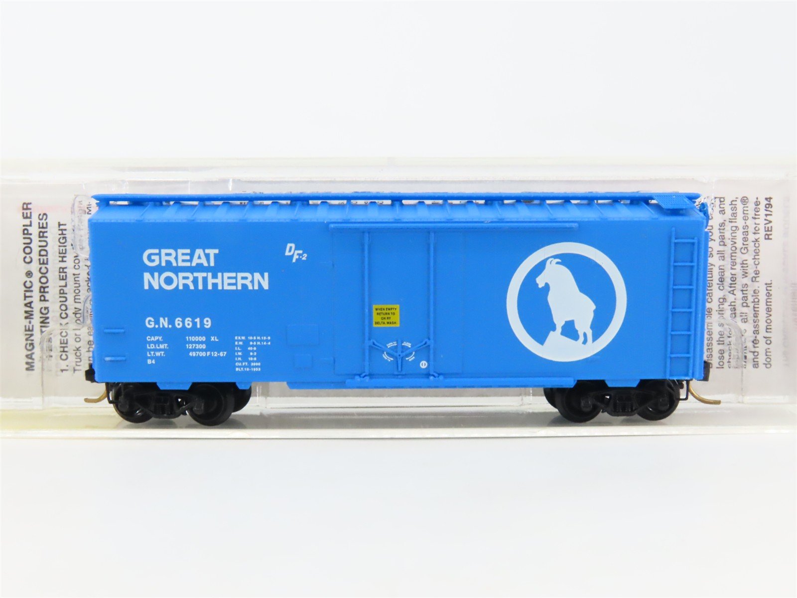 N Scale Micro-Trains MTL 21040 GN Great Northern 40' Plug Door Box Car #6619