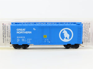 N Scale Micro-Trains MTL 21040 GN Great Northern 40' Plug Door Box Car #6619