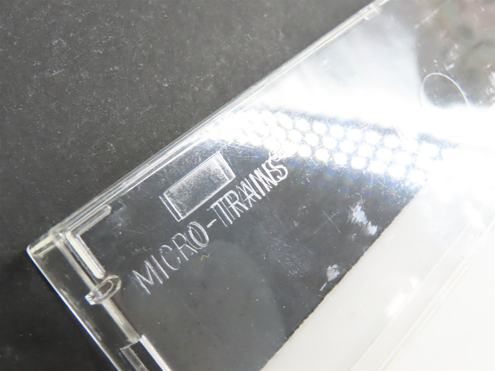 N Scale Micro-Trains MTL 21040 GN Great Northern 40' Plug Door Box Car #6619