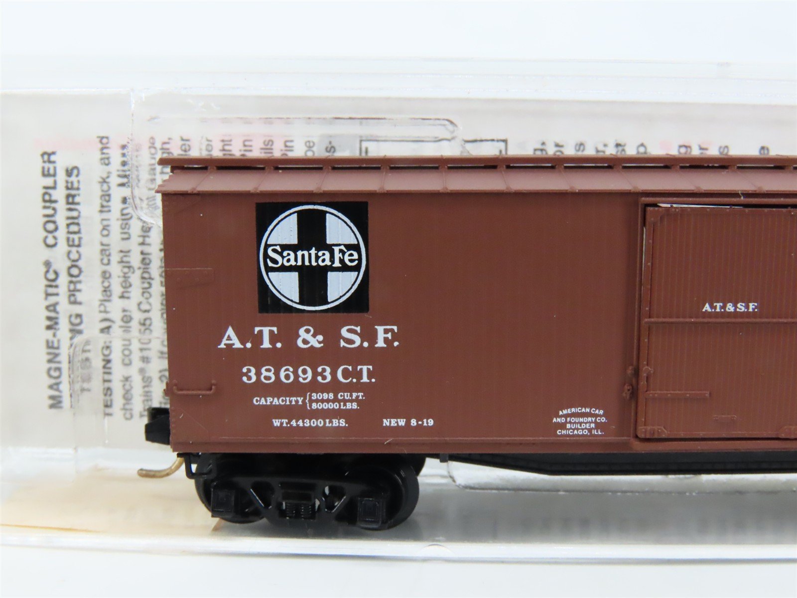 N Scale Micro-Trains MTL 39060 ATSF Santa Fe 40' Single Door Box Car #38693CT
