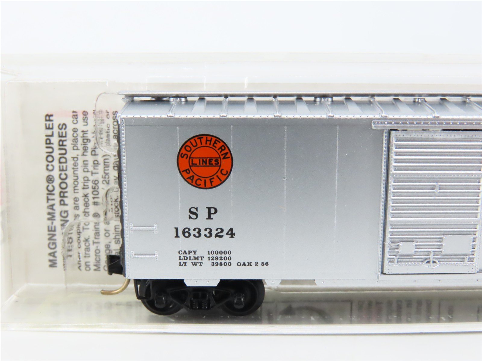 N Scale Micro-Trains MTL 20760 SP Southern Pacific Overnights Box Car #163324