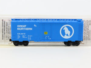 N Scale Micro-Trains MTL 21040 GN Great Northern 40' Plug Door Box Car #6619