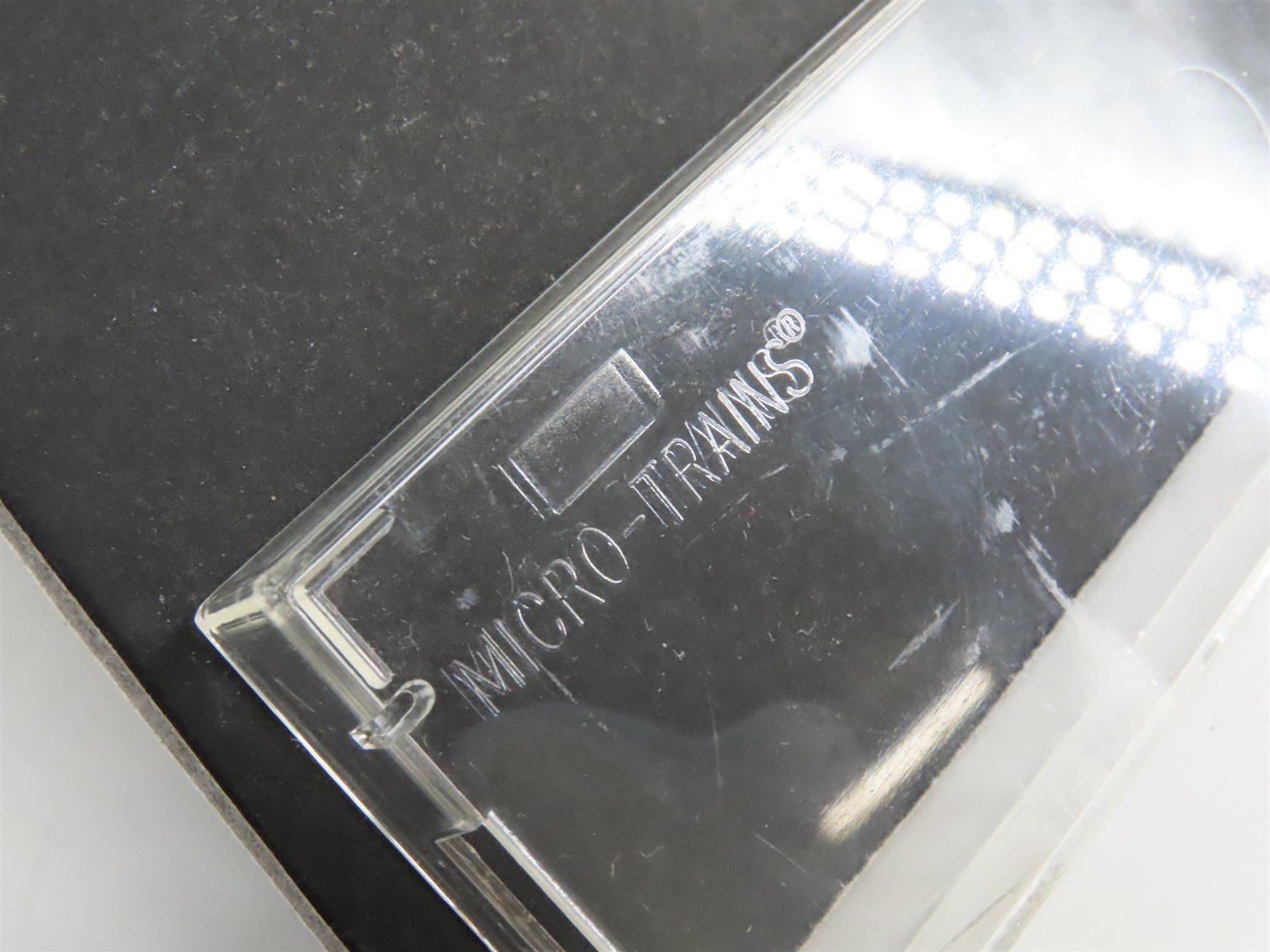 N Scale Micro-Trains MTL 21040 GN Great Northern 40' Plug Door Box Car #6619