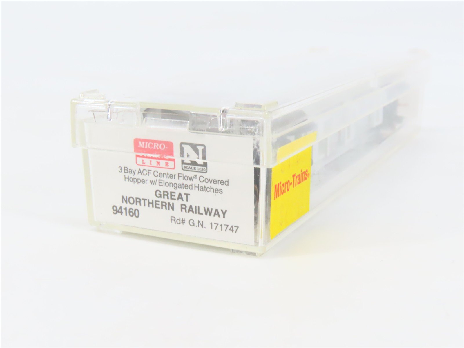 N Scale Micro-Trains MTL 94160 GN Great Northern 3-Bay Covered Hopper #171747