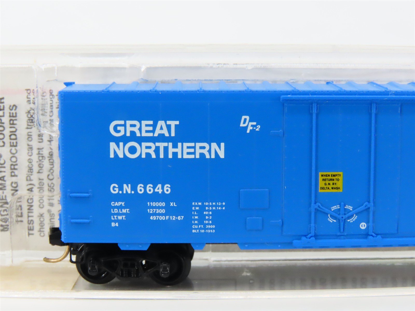N Scale Micro-Trains MTL 74030 GN Great Northern 40' Plug Door Box Car #6646