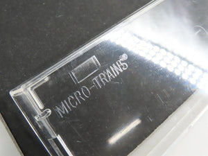 N Scale Micro-Trains MTL 74030 GN Great Northern 40' Plug Door Box Car #6646