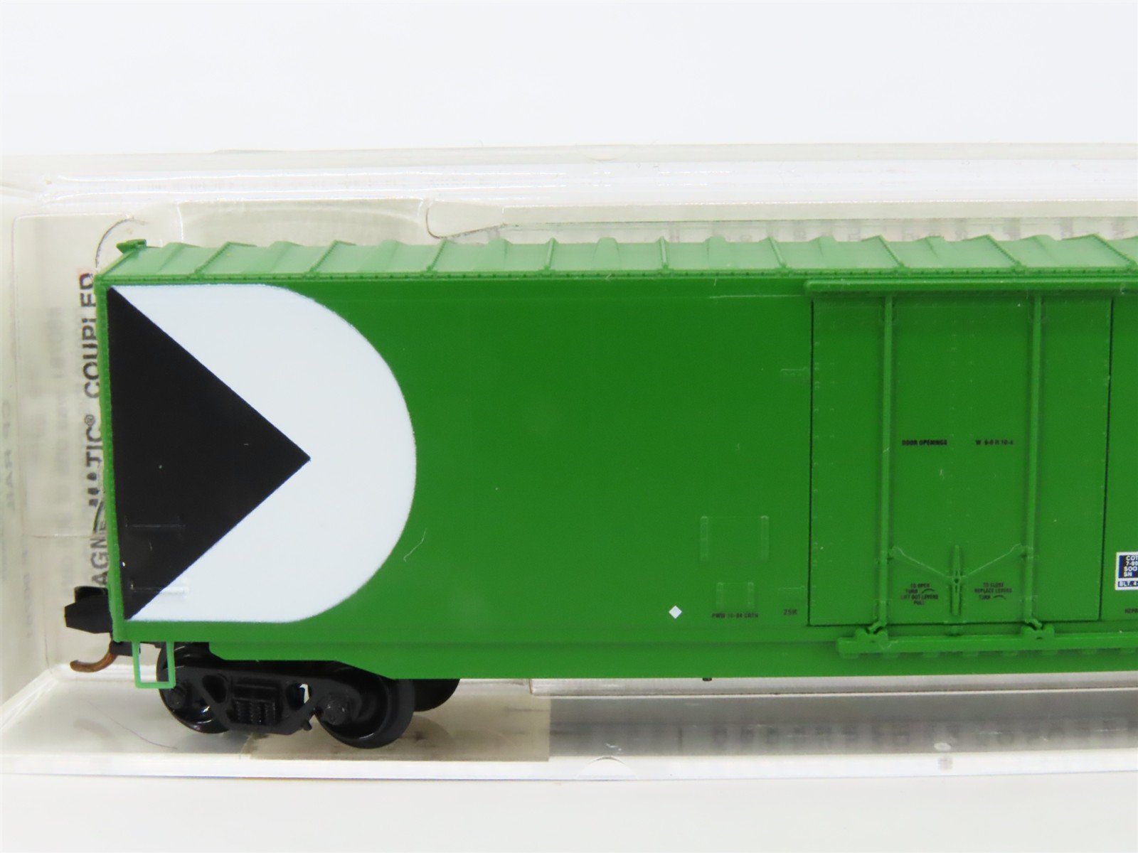 N Scale Micro-Trains MTL 38250 CP Rail 50' Plug Door Box Car #80781