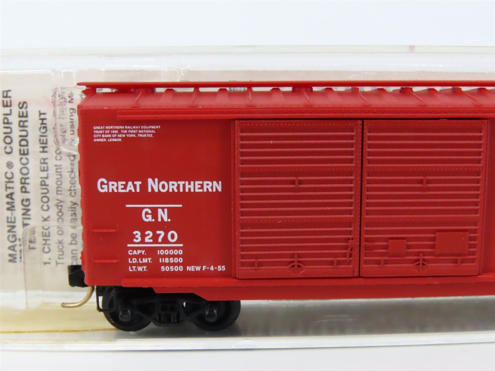 N Scale Micro-Trains MTL 23060 GN Great Northern 40' Double Door Box Car #3270