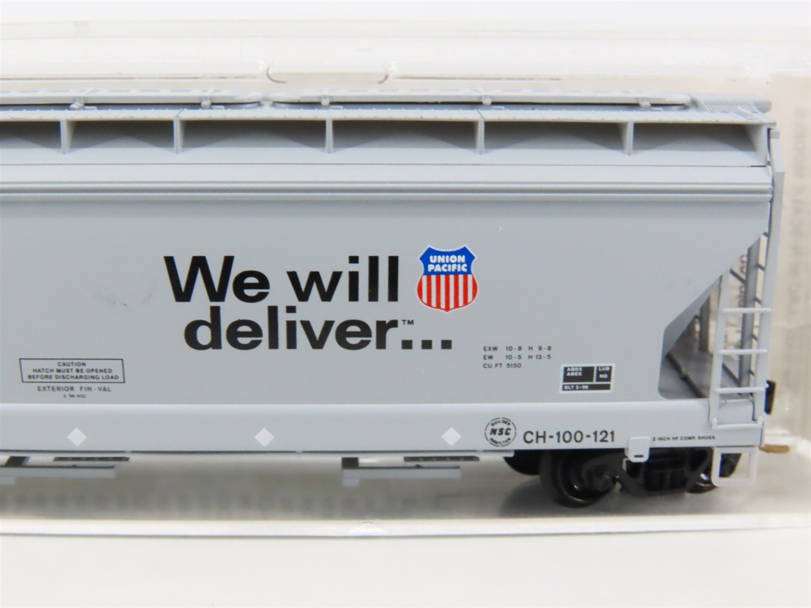 N Scale Micro-Trains MTL 94120 UP Union Pacific 3-Bay Covered Hopper #90802