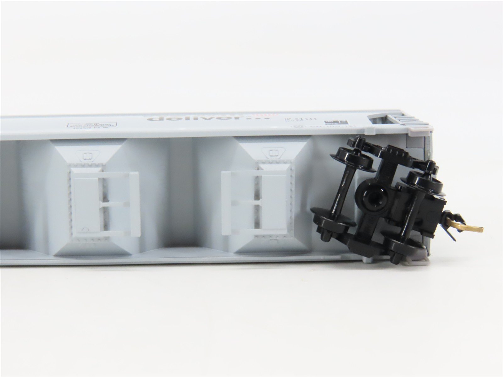 N Scale Micro-Trains MTL 94120 UP Union Pacific 3-Bay Covered Hopper #90802