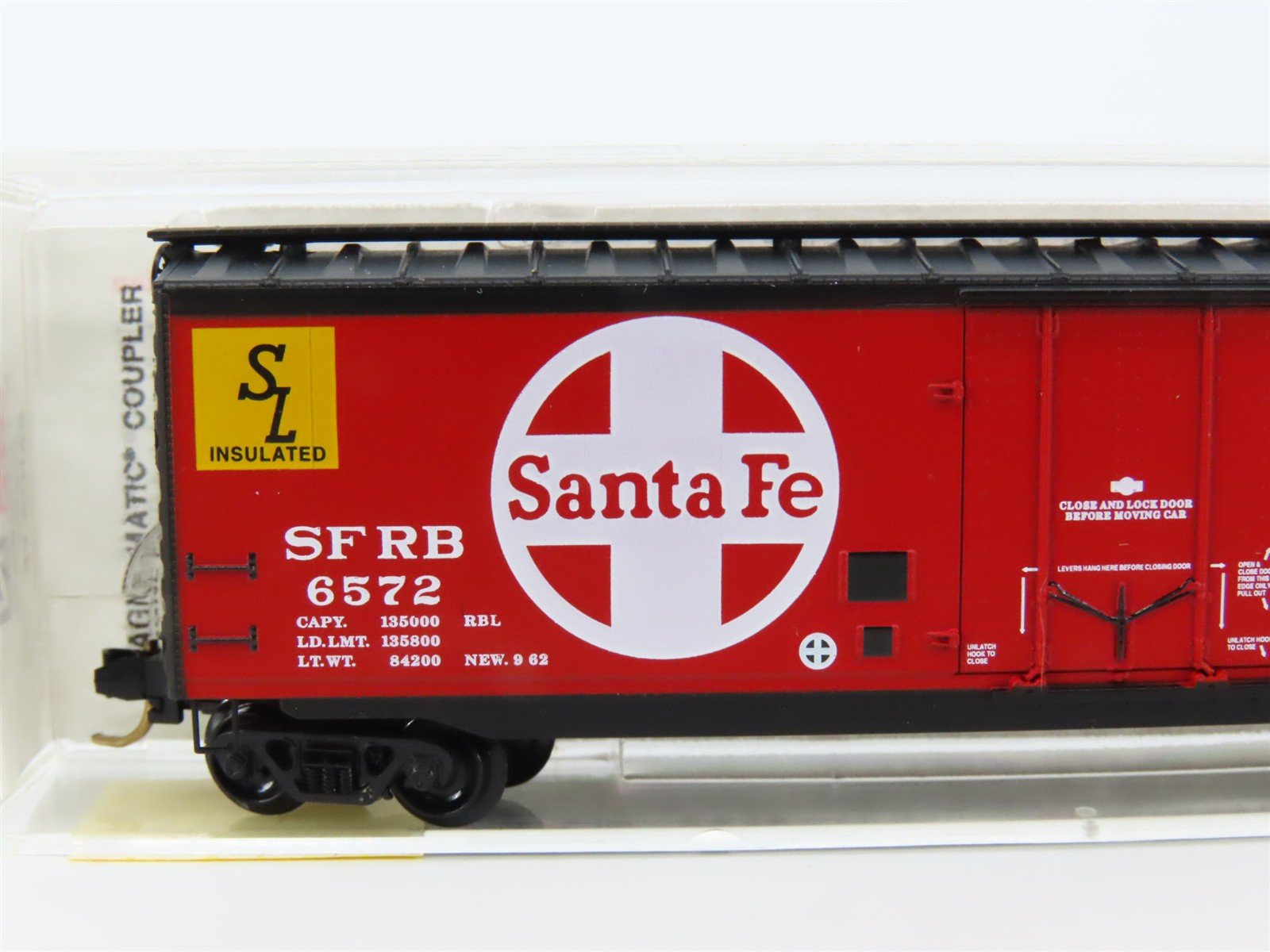 N Scale Micro-Trains MTL 32350 SFRB Santa Fe 50' Plug Door Box Car #6572