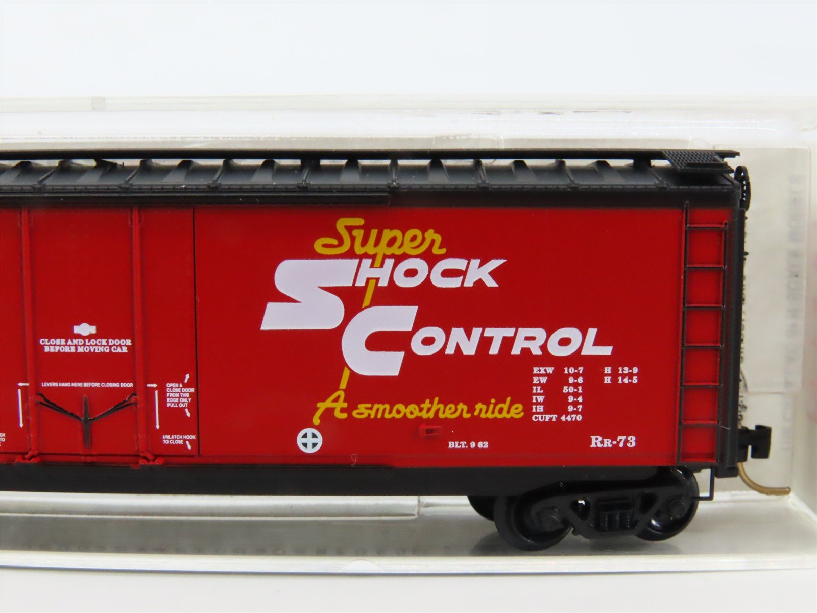 N Scale Micro-Trains MTL 32350 SFRB Santa Fe 50' Plug Door Box Car #6572