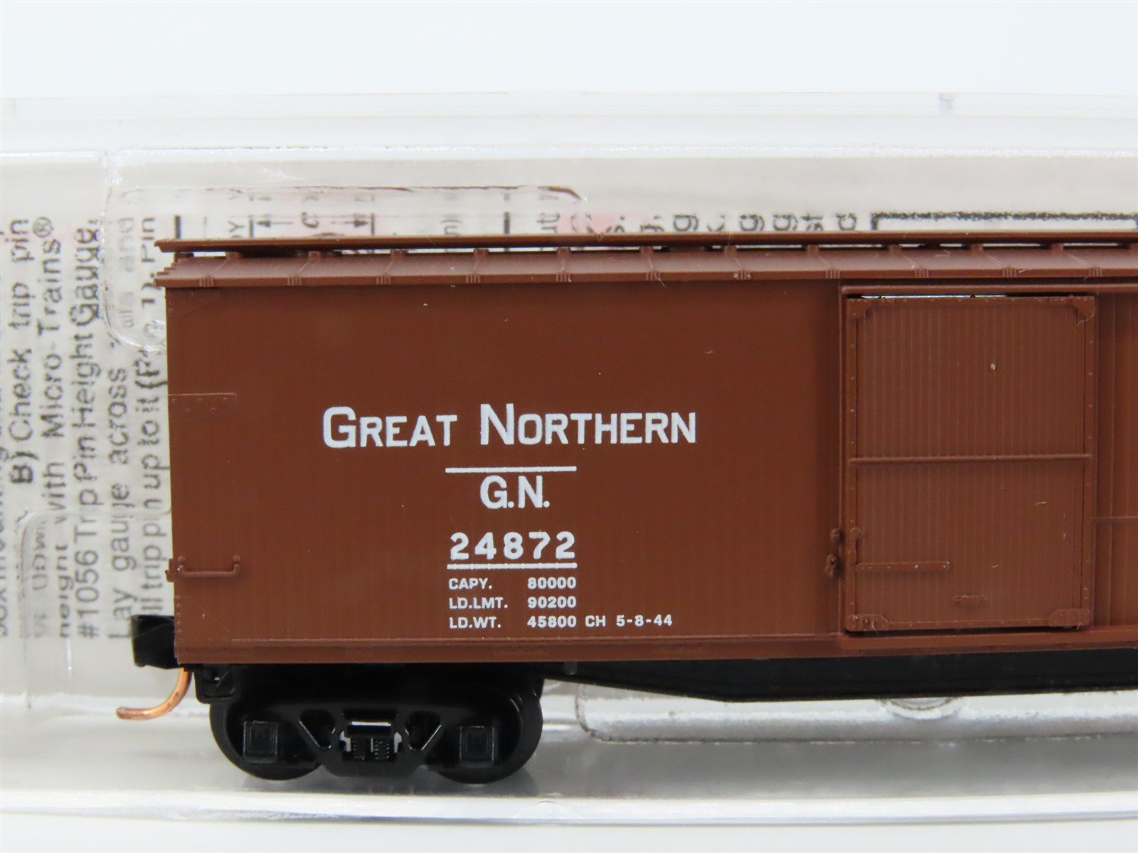N Scale Micro-Trains MTL 42080 GN Great Northern 40' Single Door Box Car #24872