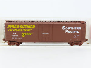 N Scale Micro-Trains MTL 32160 SP Southern Pacific 50' Plug Door Box Car #672925