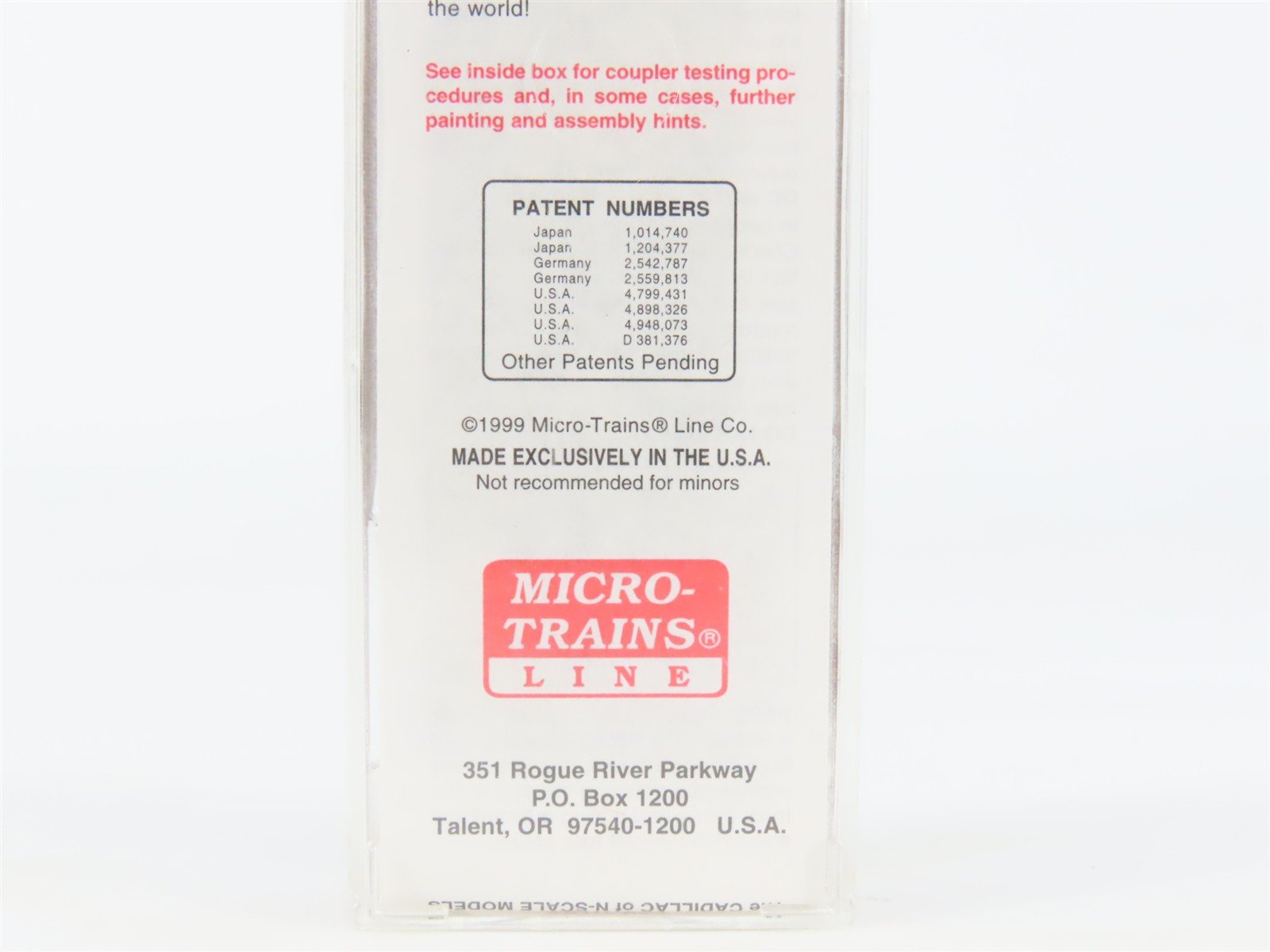 N Scale Micro-Trains MTL 32160 SP Southern Pacific 50' Plug Door Box Car #672925