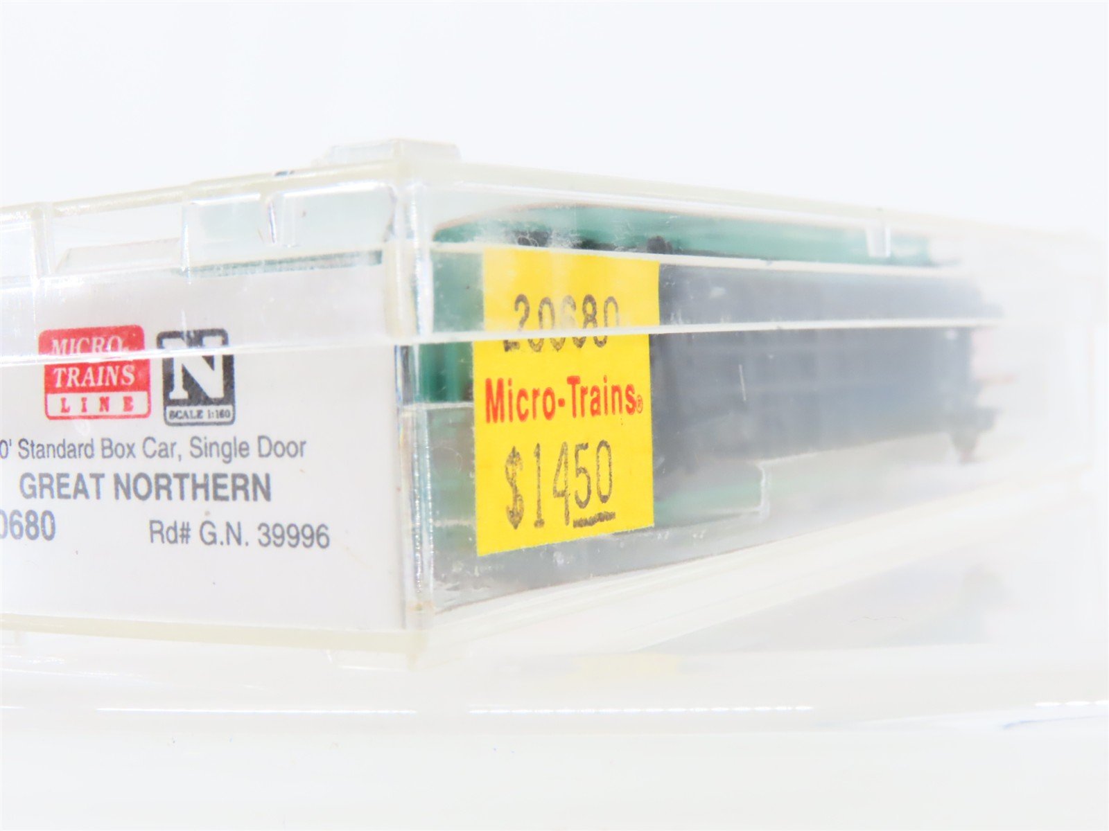 N Scale Micro-Trains MTL 20680 GN Great Northern 40' Single Door Box Car #39996