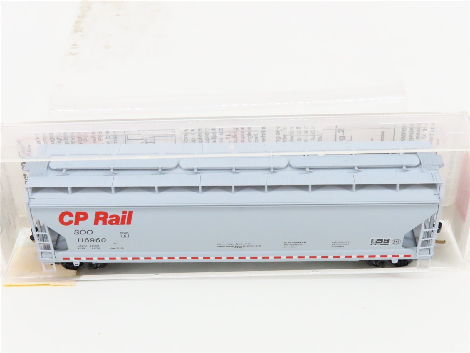 N Scale Micro-Trains MTL 94090 CP Rail / SOO Line 3-Bay Covered Hopper #116960