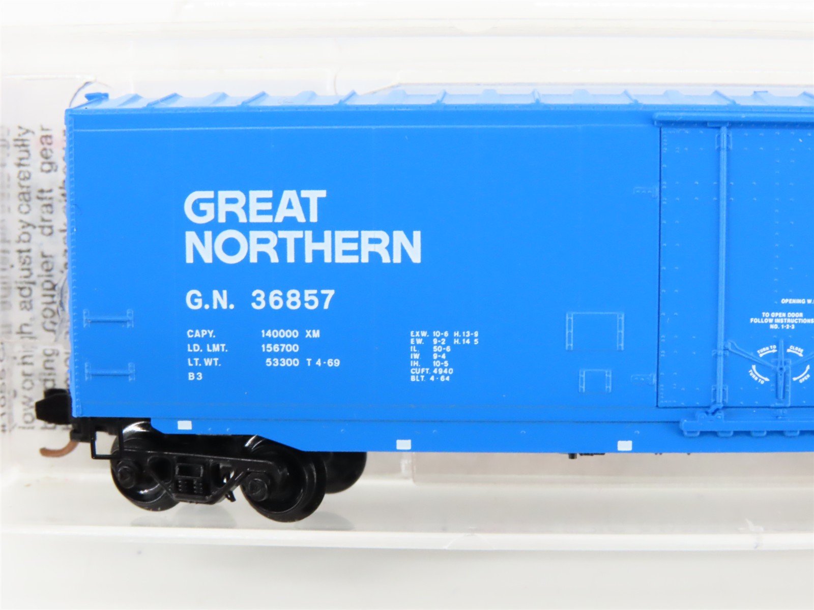 N Scale Micro-Trains MTL 38270 GN Great Northern 50' Plug Door Box Car #36857