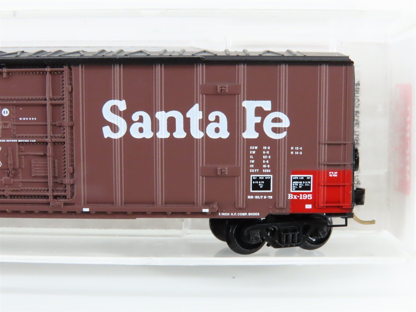N Scale Micro-Trains MTL 27270 ATSF Santa Fe 50' Plug Door Box Car #56227