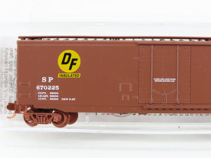 N Scale Micro-Trains MTL 32380 SP Southern Pacific 50' Plug Door Box Car #670225