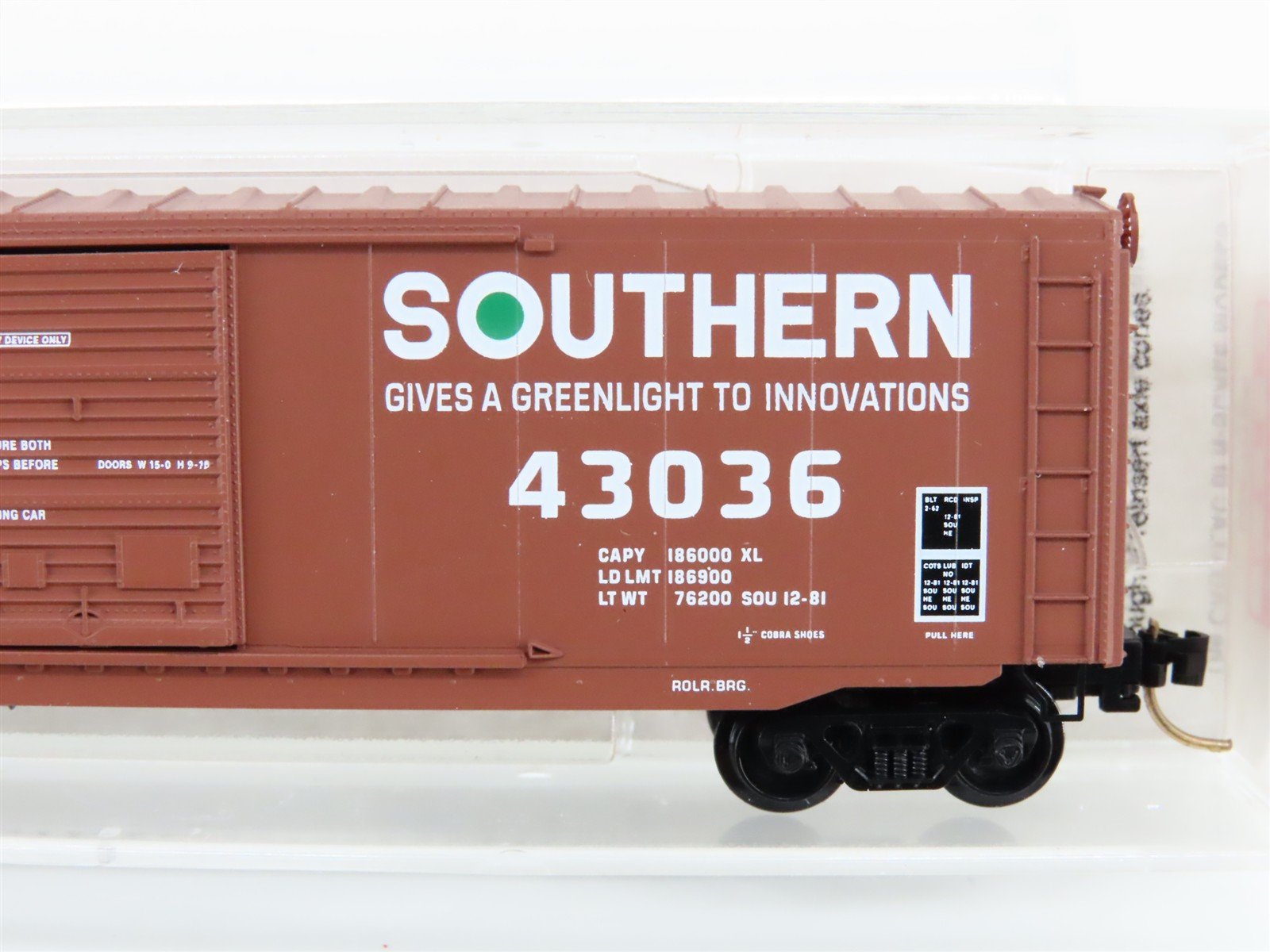 N Micro-Trains MTL 37030 SOU Southern Railway 50' Double Door Box Car #43036