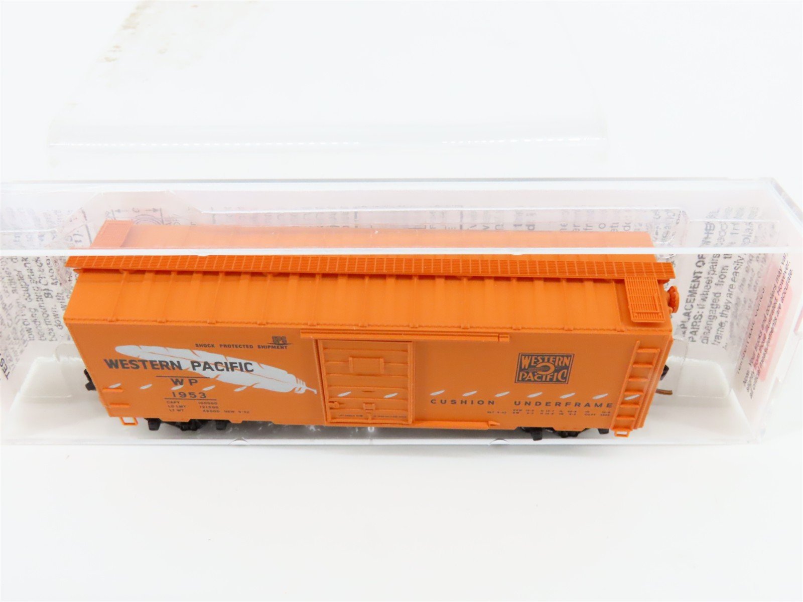 N Scale Micro-Trains MTL 20506 WP Western Pacific Feather 40' Box Car #1953